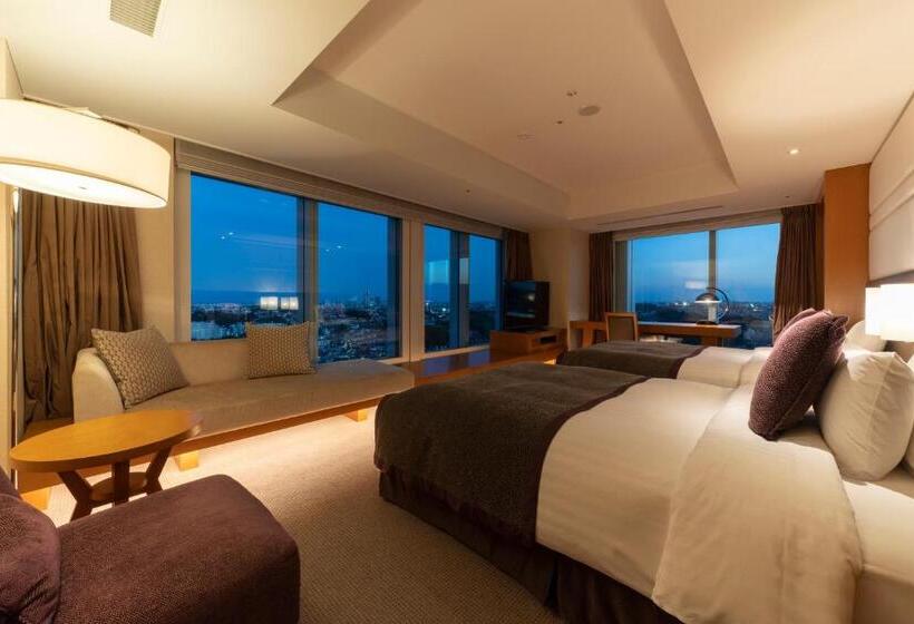 行政房间, Associa Shin Yokohama