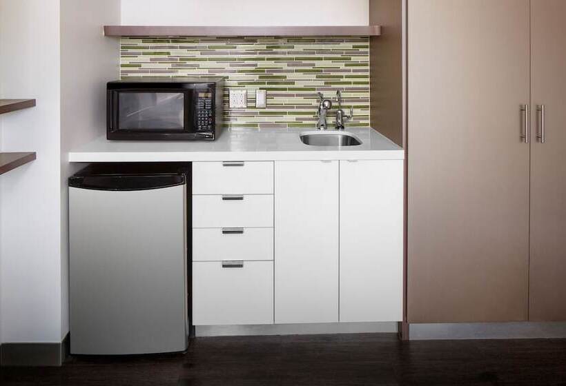 סוויטה, Element Miami International Airport