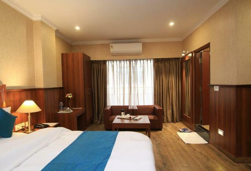 Deluxe Room, Noor Empire International Kormangala