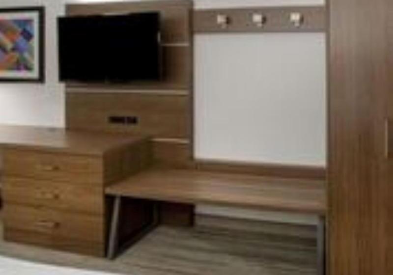 غرفة قياسية سرير كينج لذوى الإحتياجات الخاصة, Holiday Inn Express Greensburg, An Ihg