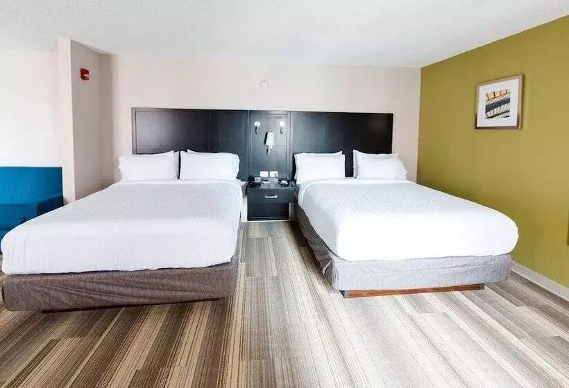 スイート, Holiday Inn Express & Suites Shelbyville, An Ihg