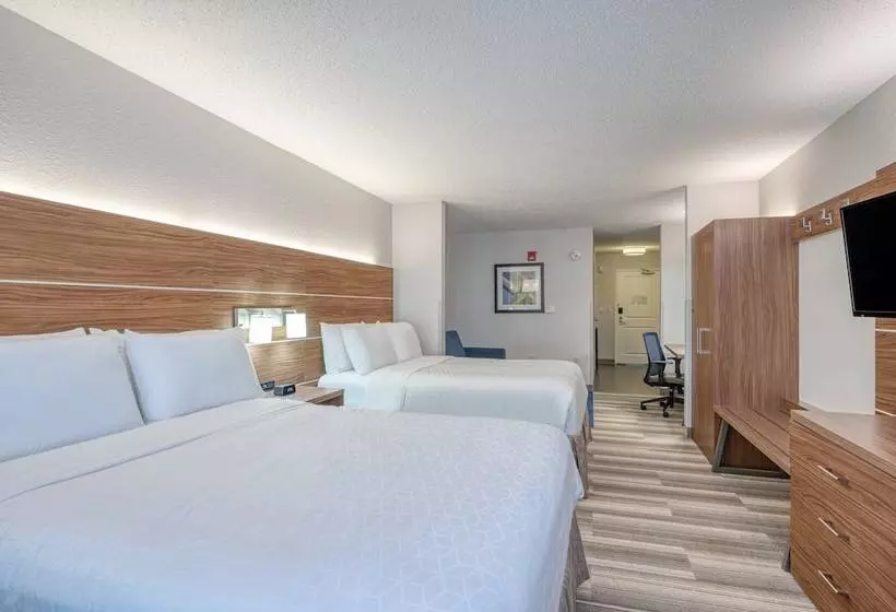Sviitti Liikuntarajoitteisille, Holiday Inn Express & Suites Vandalia, An Ihg