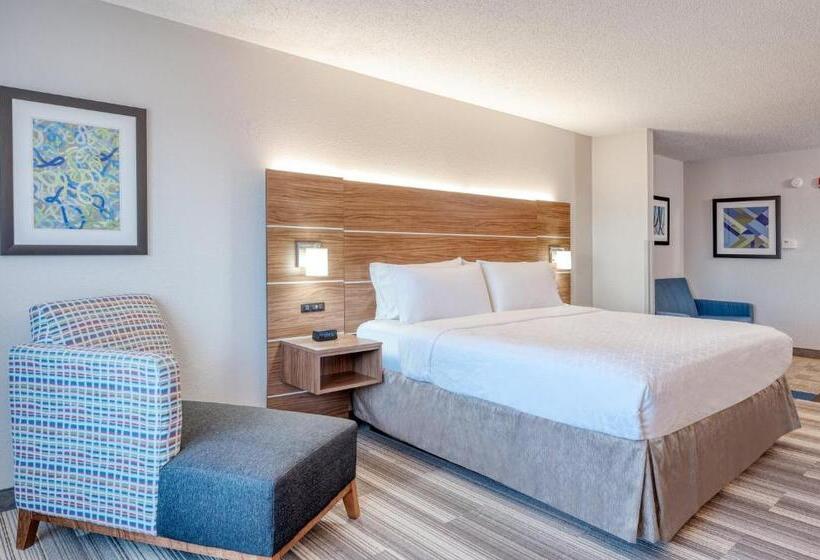 סוויטה מותאמת לאדם עם מוגבלויות, Holiday Inn Express & Suites Vandalia, An Ihg