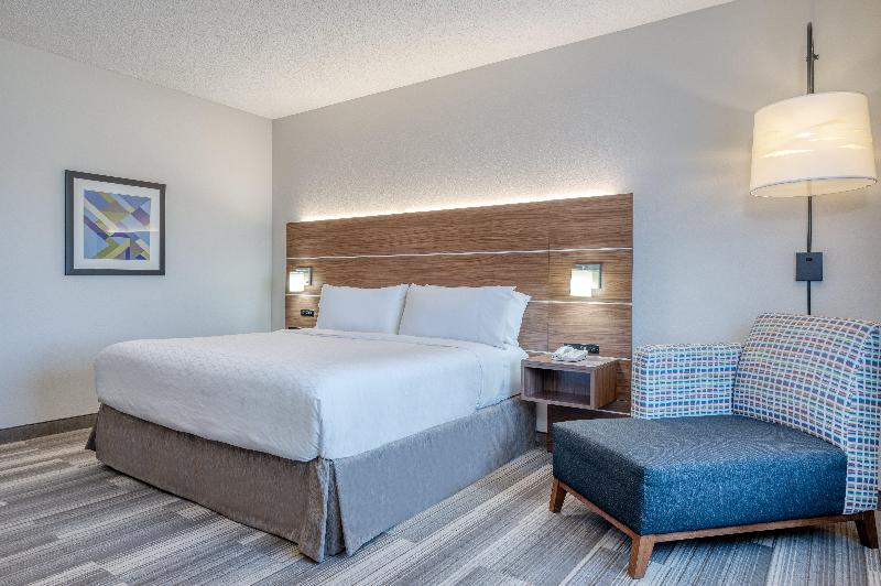 Стандартный Номер Кровать Кинг, Holiday Inn Express & Suites Vandalia, An Ihg