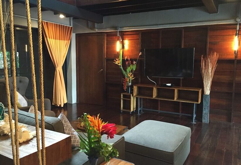 سوییت, Koh Tao Cabana