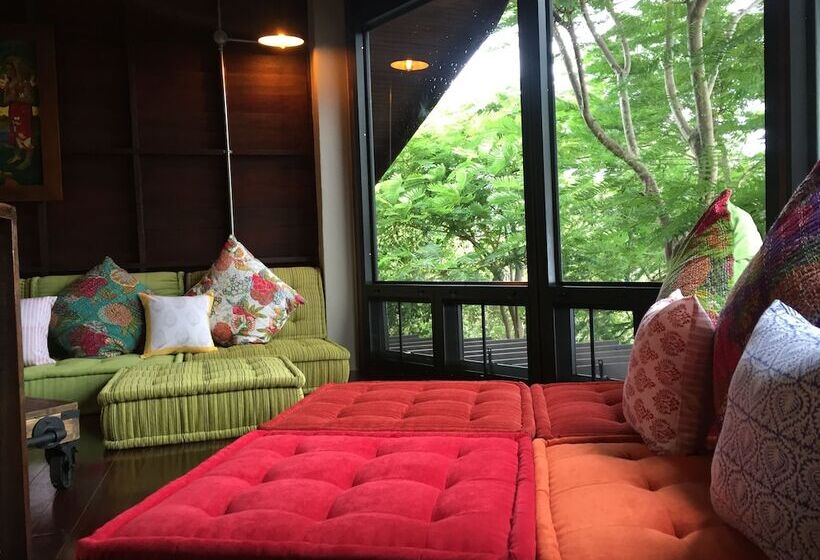 Svit, Koh Tao Cabana