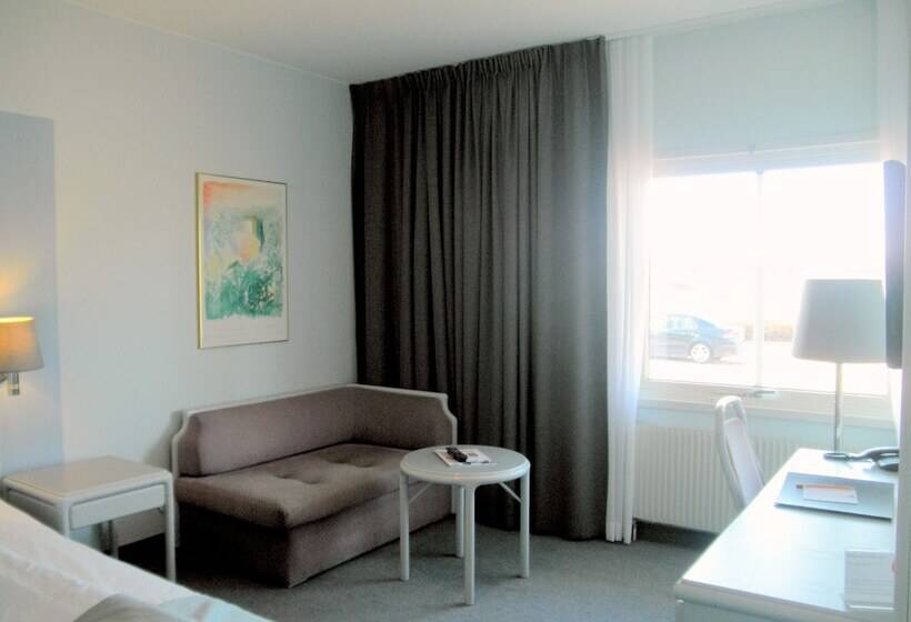 חדר אקונומי, L Erikslund