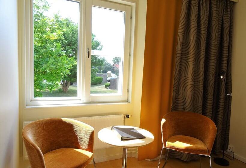 חדר סטנדרט, L Erikslund