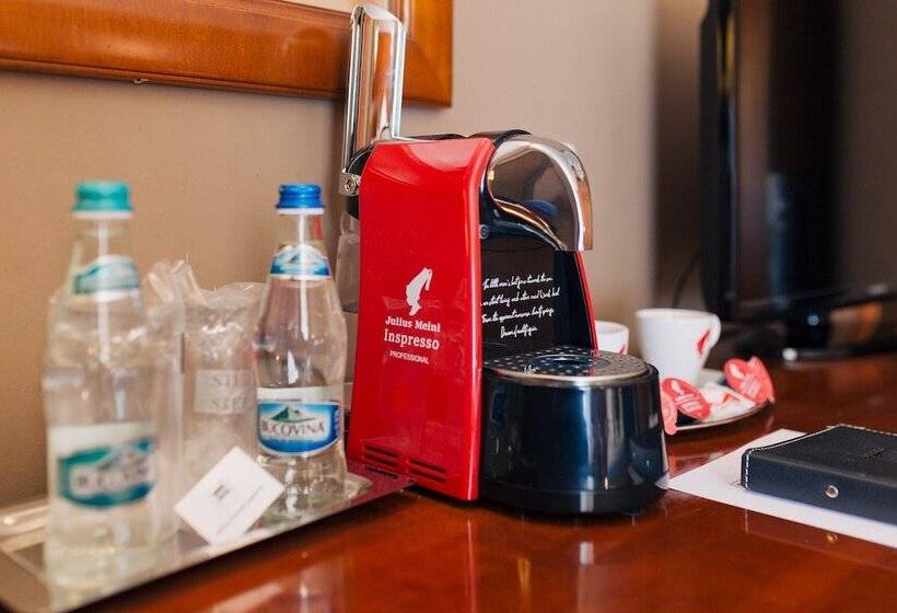 スタンダードルーム, Opera Plaza