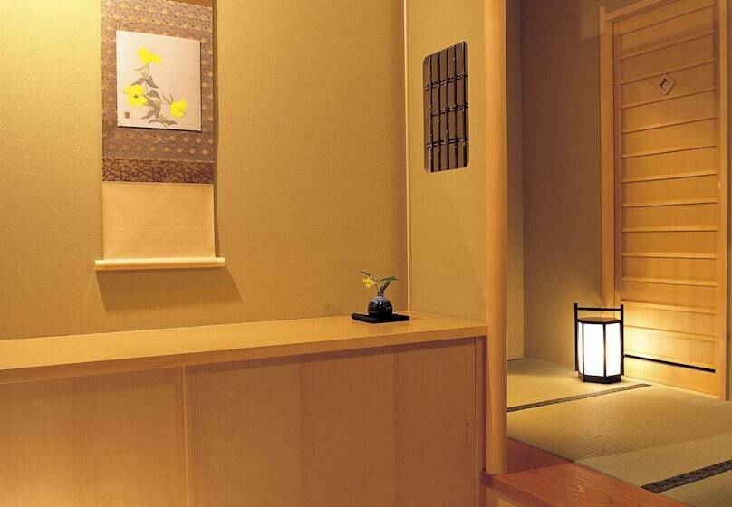 اتاق استاندارد, Maruei