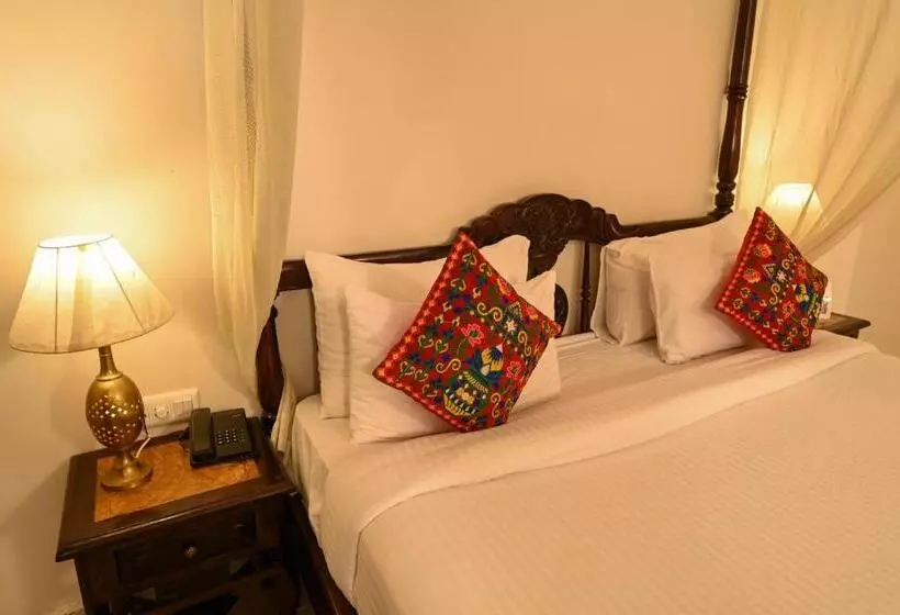 キングサイズベッドのスタンダードルーム, Clarksinn Suites Ranthambhore