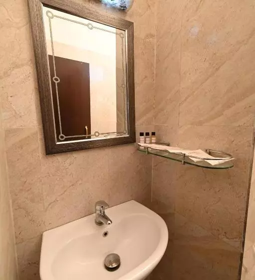 キングサイズベッドのスタンダードルーム, Clarksinn Suites Ranthambhore