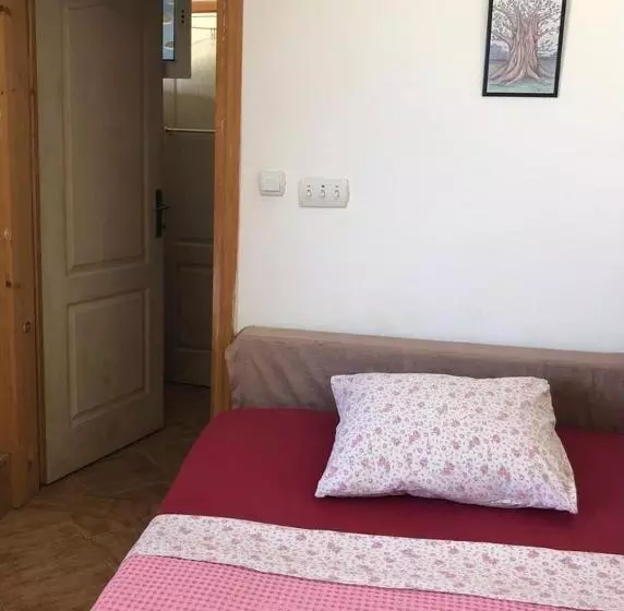 اتاق عادی, Hostel Anton