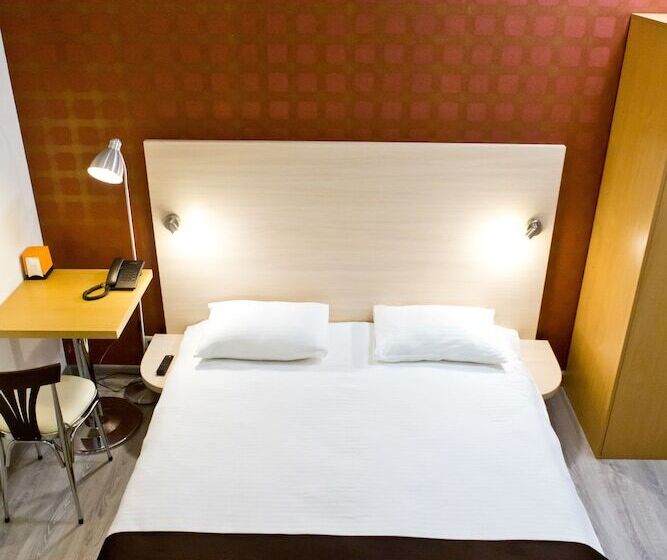 اتاق لوکس یک تخته, Pensiune Turistica Olsi