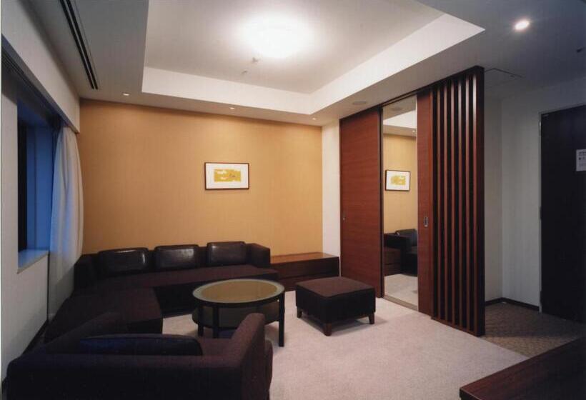 小型套房, Centrair