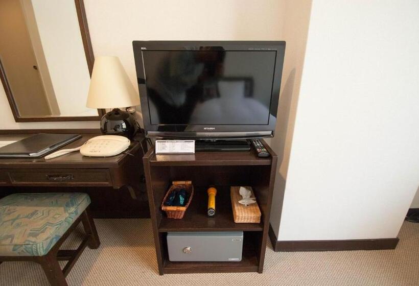 패밀리 룸, Hakuba Mominoki