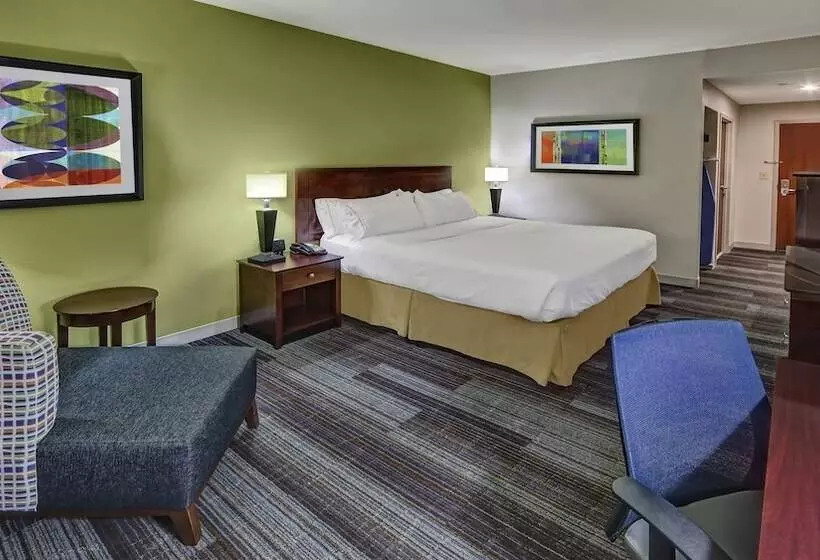 スイート, Holiday Inn Express & Suites Cookeville, An Ihg