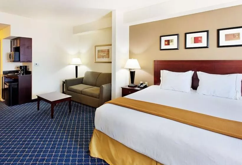 スイート, Holiday Inn Express & Suites Cookeville, An Ihg
