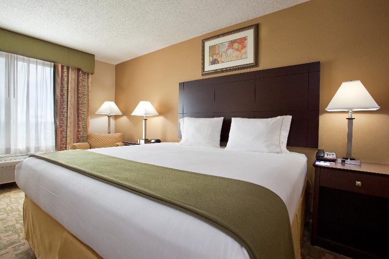 Номер Стандарт Кровать Кинг Адаптированный для Инвалидов, Holiday Inn Express & Suites Dayton South Franklin By Ihg