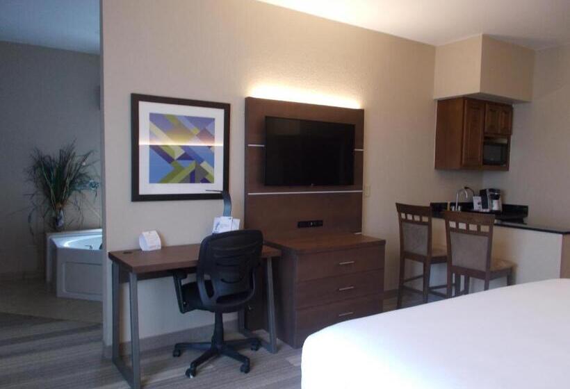 带按摩浴盆的套房, Holiday Inn Express & Suites Miami, An Ihg