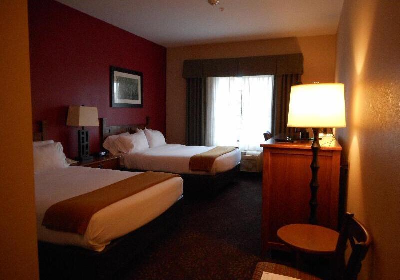 Номер Стандарт, Holiday Inn Express Hocking Hills Logan, An Ihg