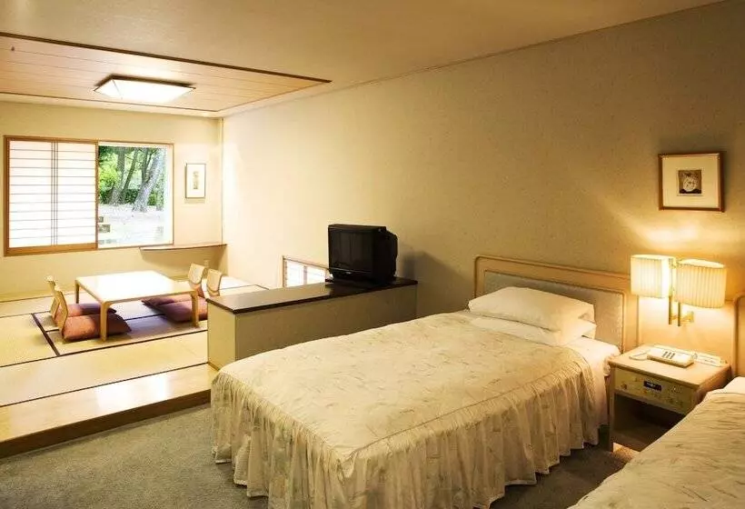 ファミリールーム, Luxze Hitotsuba/cottage Himuka