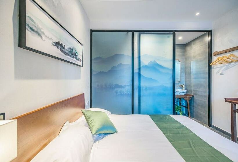 Quarto Estandar, Guipu Beihai Courtyard