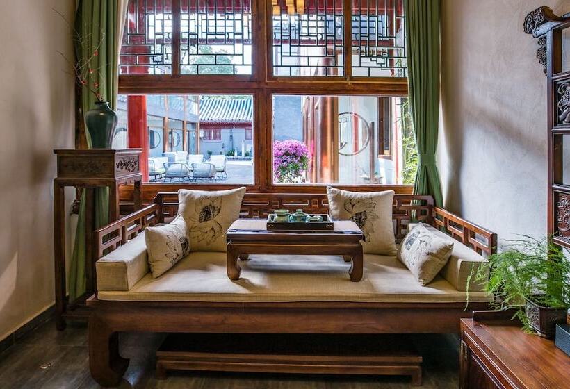 Quarto Estandar, Guipu Beihai Courtyard