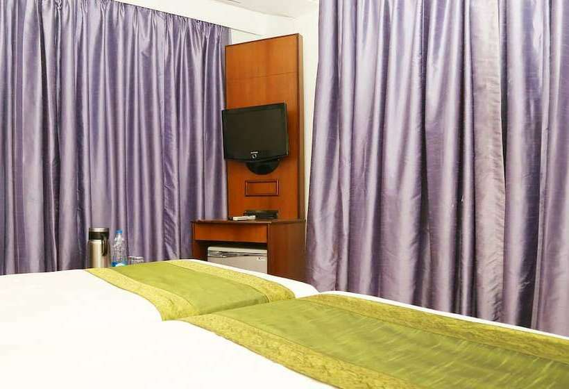 غرفة قياسية, Treebo Indiana Pride