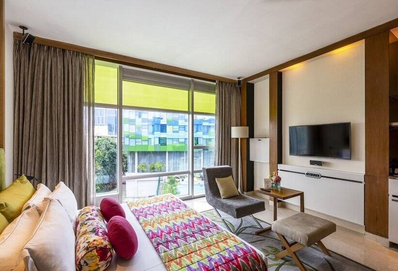 프리미엄 룸 풀장 전망, Vivanta Bengaluru, Whitefield