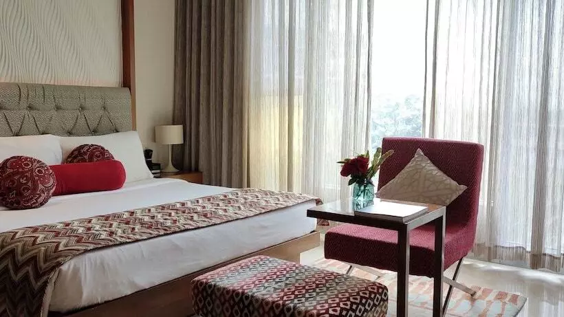 デラックススイート, Vivanta Bengaluru, Whitefield