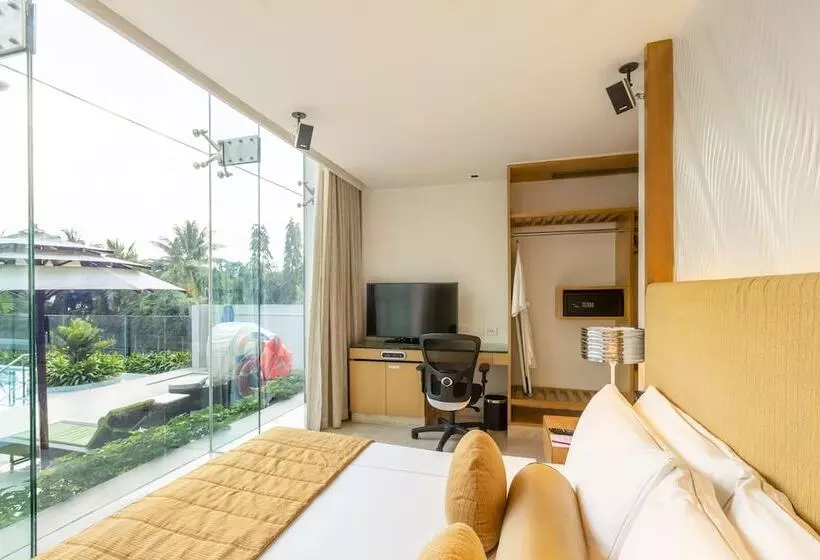 プールの見えるプレミアムスイート, Vivanta Bengaluru, Whitefield