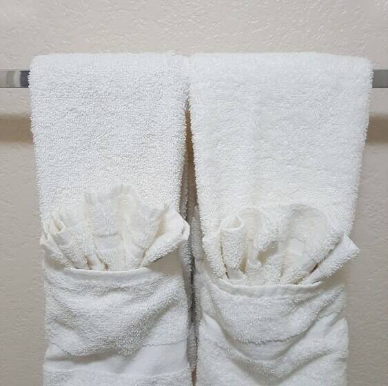 带2个双人床的标准工作室, Gurnee Motel