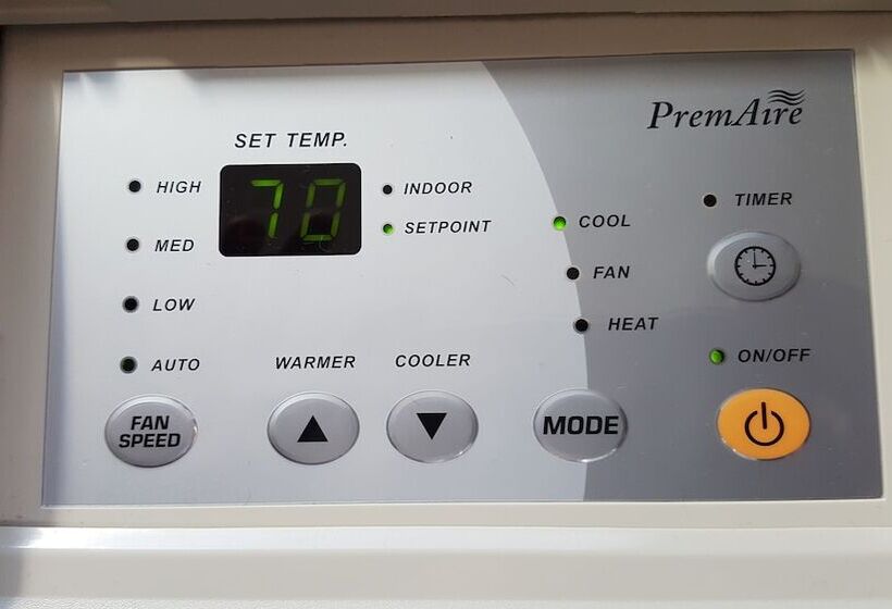 带2个双人床的标准工作室, Gurnee Motel