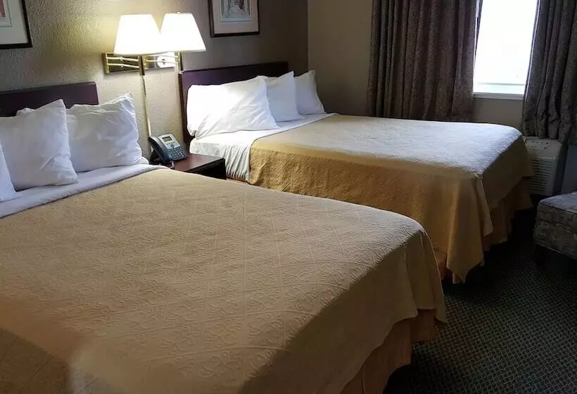 ２ダブルベッドのスタンダードルーム, Gurnee Motel