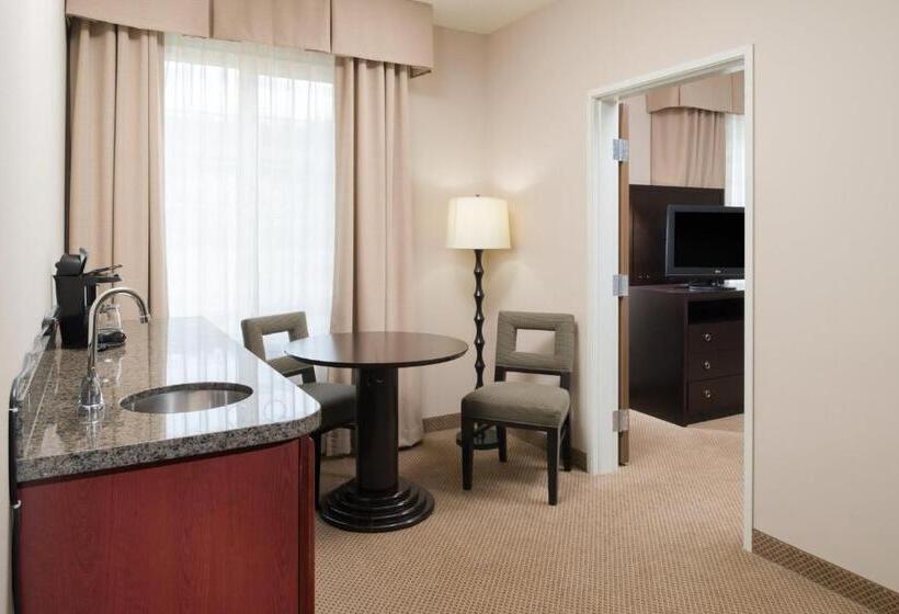 장애인을 위한 스위트, Holiday Inn Express Hotel & Suites North Sequim, An Ihg
