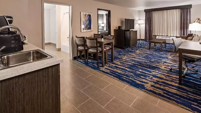 سوییت, Garner Hotel Longview South, An Ihg