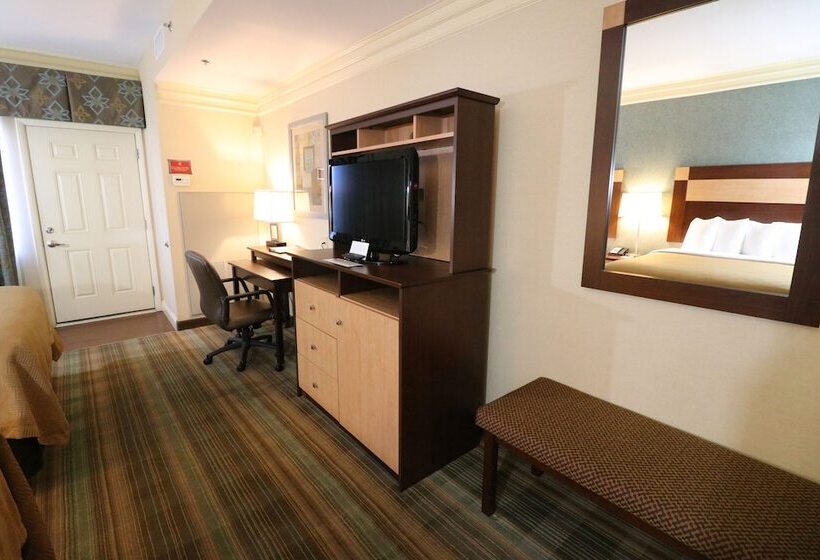 اتاق استاندارد با 2 تخت دوبل, The Walden, Trademark Collection By Wyndham