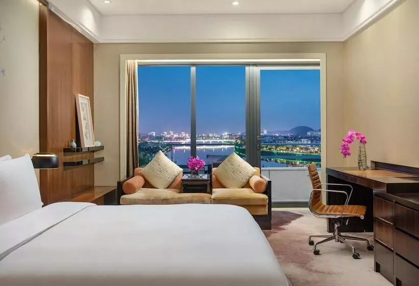ダブルベッドスタンダードルーム, Crowne Plaza Huangshan Yucheng, An Ihg