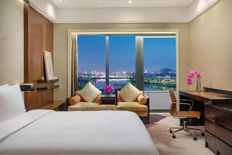 プレミアムルーム, Crowne Plaza Huangshan Yucheng, An Ihg