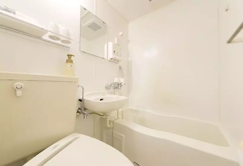 اتاق استاندارد یک نفره, Famy Inn Kinshicho