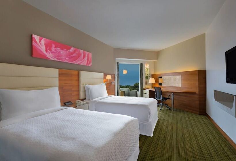 غرفة بريميوم مزودة بشُرفة, Four Points By Sheraton Visakhapatnam