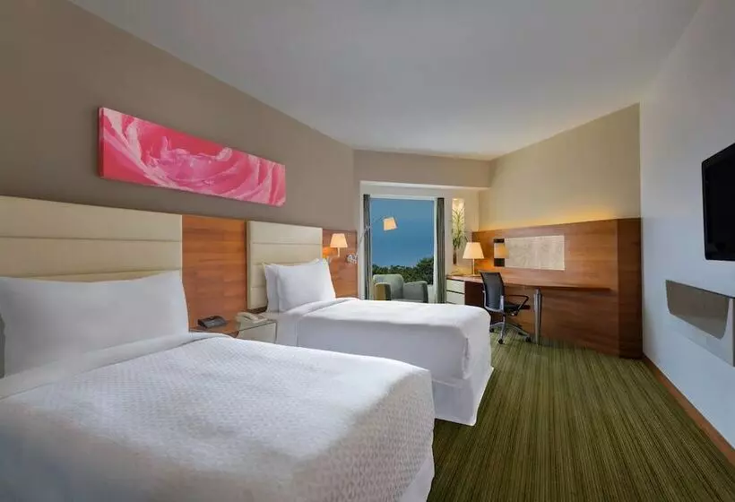 バルコニー付プレミアムルーム, Four Points By Sheraton Visakhapatnam