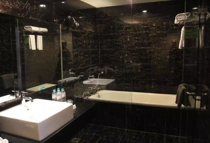 ジュニアスイート, Grand Zuri Cikarang Jababeka