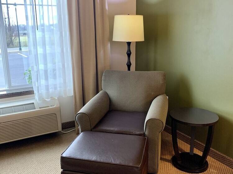 جناح, Holiday Inn Express Hotel & Suites North Sequim, An Ihg