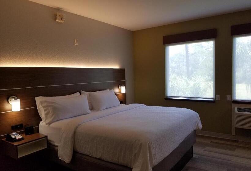 غرفة قياسية سرير كينج لذوى الإحتياجات الخاصة, Holiday Inn Express Daytona Beach   Speedway, An Ihg