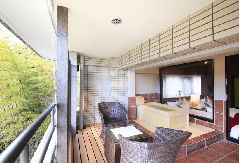 غرفة قياسية رباعية, Merveille Hakone Gora