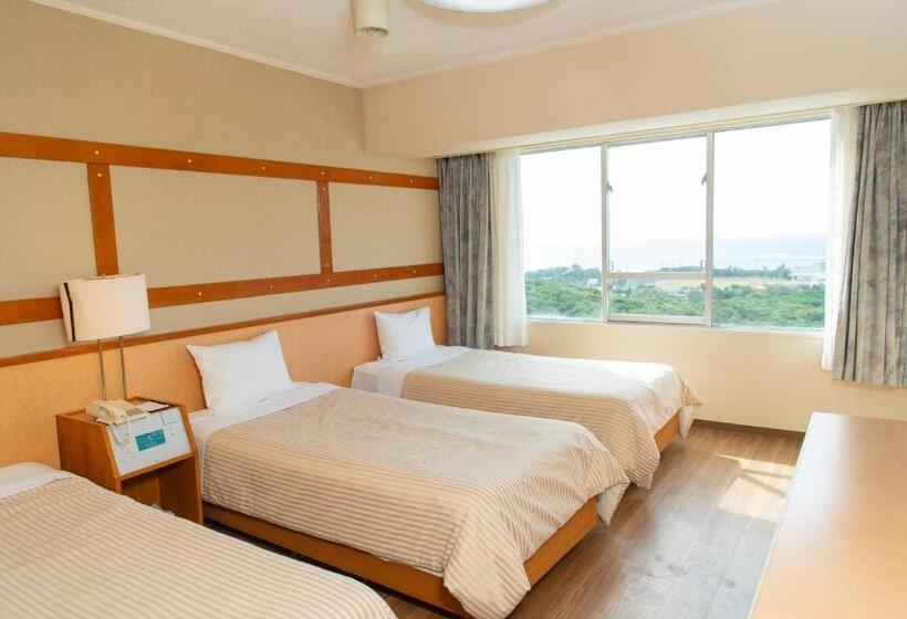 Triple Room Sea View, Motobu Green Park And Golf Course