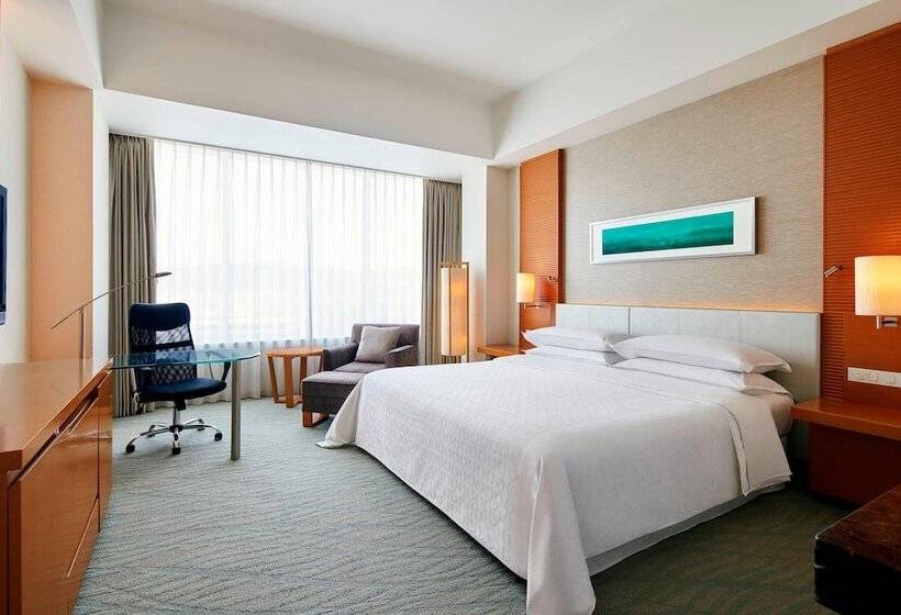 חדר קלאב, Sheraton Grand Hiroshima