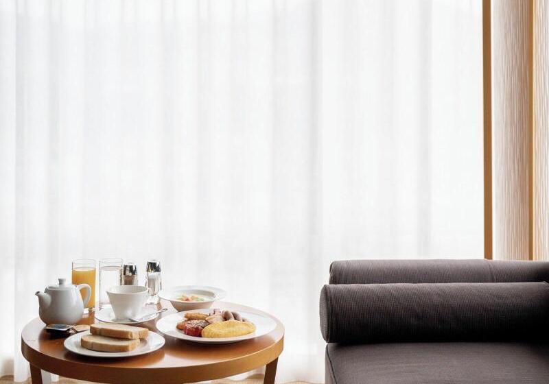 סוויטת קלאב, Sheraton Grand Hiroshima